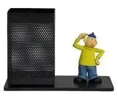 Obrázek produktu pro Stolní organizér s figurkou: Pat (Sousedé) – Tisso Toys