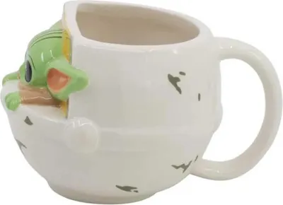 Imagen del producto de Taza 3D Grogu En Cuna Star Wars The Mandalorian Cerámica 400 mls