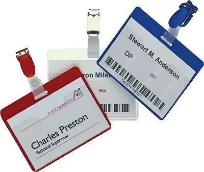Produktbild von DURABLE Namensschild 60x90mm mit Clip 5 St., 861219 transparent