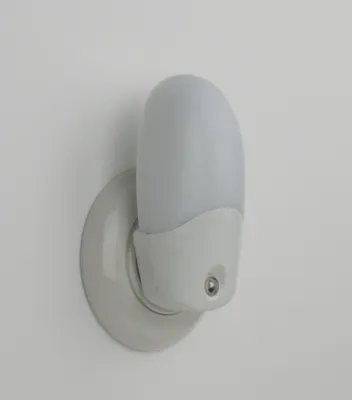 Produktbild von Niermann Leuchten Nachtlicht oval - Maße: 5,5 cm x 1 cm x 7 cm - Farbe: weiß; 80023