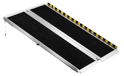 Imagen del producto de VEVOR Rampa para Silla de Ruedas Plegable Aluminio 1219,2 x 736,6 x 50,8 mm, Rampa de Umbral Antideslizante con Capacidad de 362,9 kg para Puertas, Andadores, Escaleras, Scooters, Entradas, Uso Diario