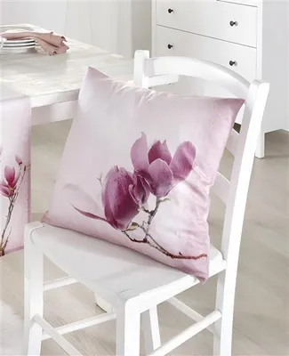 Produktbild von Kissenhülle "Tulpenmagnolie" in Samt Optik, rosa, 45x45 cm, Kissenbezug, Zierkissenbezug mit eingearbeitetem Reißverschluss