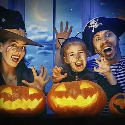 Productafbeelding van Vampiertanden voor Halloween - Set van 12 - Grappige bob-tanden - Knapperige neptanden voor maskerade - 12 willekeurige
