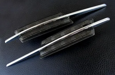 Obrázek produktu pro Boční směrová světla, 2 kusy, LED, černá barva, pro modely BMW řady 3 (E46) s faceliftem (LCI), rok výroby 2001-2005