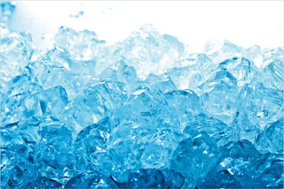 Produktbild von Wallario Poster - Leuchtendes Eis in blau, Kunstdruck Größe: 61 x 91,50 cm