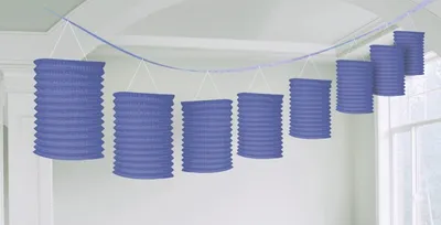 Produktbild von Amscan Papier Laternengirlande lila, 3,6 m lang, mit 8 Laternen je 10 cm Ø