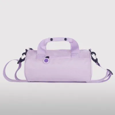 Immagine prodotto di Borsa sportiva grande e impermeabile da donna (42x23 cm), con salvietta umidificata e tracolla regolabile, ideale per lo sport, la palestra e le gite del fine settimana.