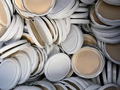 Produktbild von 100 Stück Twist-Off Deckel ø82mm TO82 Schraubdeckel für Gläser Farbe weiß