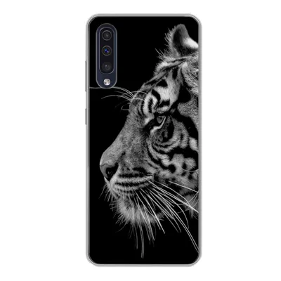 Produktbild von MuchoWow® Handyhülle Schutzhülle Hülle für Samsung Galaxy A50 Tiger auf schwarzem Hintergrund in schwarz und weiß Silikon Softcase Handy Hülle - Mobiltelefonhülle