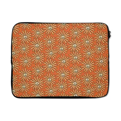 Produktbild von MuchoWow® Laptop Hülle 17 Zoll Laptoptasche Vintage - Muster - Blumen - Orange - Zipper - Schutzabdeckung