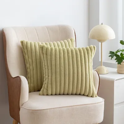 Produktbild von MODFU Samt Kissenbezug  2er Set Kissenhülle 45x45 cm mit Reissverschluss Sofakissenbezug Dekokissenbezug 100% Baumwolle Grün