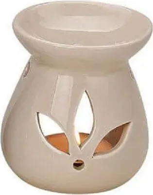 Kleine beige Duftlampe, mit breiter flachen Oberseite, bauchigen Körper und eine kleine runde Basis.