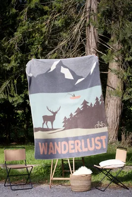 Produktbild von Kuscheldecke Wanderlust Farbe Lindgrün 150x200cm von David Fussenegger