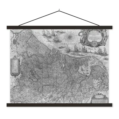 Produktbild von MuchoWow® Textilposter Eine alte schwarz-weiße Karte der Niederlande 60x45 cm mit schwarzem Rahmen - Poster Schlafzimmer