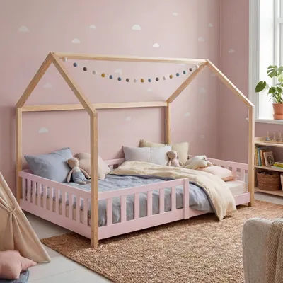 Produktbild von Hausbett ‘Hesel’ für Kinder mit Rausfallschutz 120 x 200 cm Kiefernholz Rosa/Natur