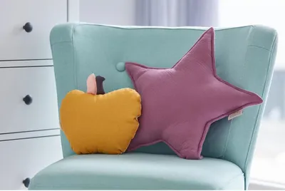 Produktbild von KraftKids Dekoration Sternkissen Musselin purpur