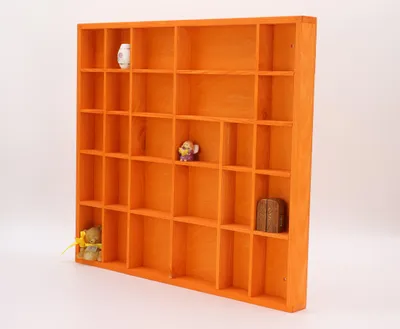 Produktbild von Woodweaver | Holzregal 28 Fächer 45x40x3,5cm | Schatten-Kuriositätenkasten | Für Ü-Ei Figuren, Mini-Autos, Mineralien, Steine | Wandregal | Orange