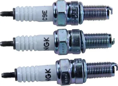 Image de Bougie d'allumage NGK C9E, 7499, 3 pièces
