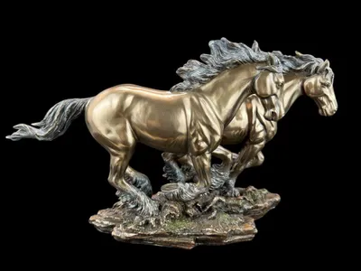 Image de Chevaux au galop – Décoration en bronze, peinte à la main, dimensions : 39 cm × 15,5 cm × 22 cm, modèle WU75251A4