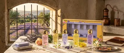 Produktbild von Geschenktipp für Parfums – Französisches Damenparfum – 5 Miniatur-Eau de Toilette aus der Provence – in edler Geschenkverpackung.