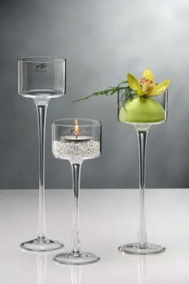 Produktbild von Kerzenhalter, Teelichthalter auf Fuß Glas H. 30cm Ø 9cm rund Sandra Rich