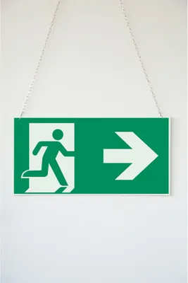 Produktbild von Dreifke® Rettungszeichen, Notausgang doppelseitig | PVC langnachleuchtend | 3...
