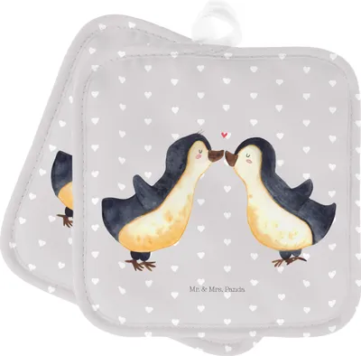 Produktbild von Mr. & Mrs. Panda Topflappen Pinguin Liebe - Grau Pastell - Geschenk, topfhalter, Hochzeitstag, Freundin, Ofenlappen, Set, Verlobung, Vertraut, Verliebt, Geschenkidee