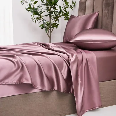 Productafbeelding van Satin Hoeslaken - 200 x 200 cm - Roze