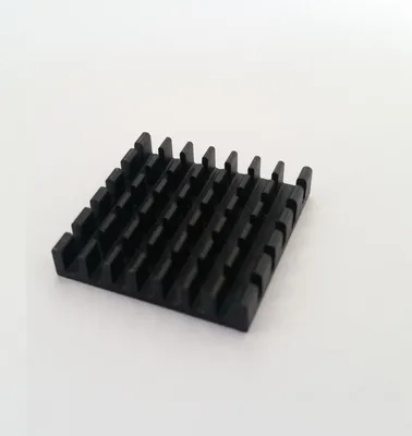 Obrázek produktu pro Hliníkový chladič 25 x 25 x 5 mm, černý