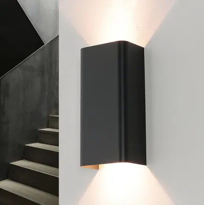 Obrázek produktu pro Nástěnná lampa Graphit Up Down, moderní design, patice GU10, kov, značka BERGEN. Vhodná do chodby, obývacího pokoje a ložnice