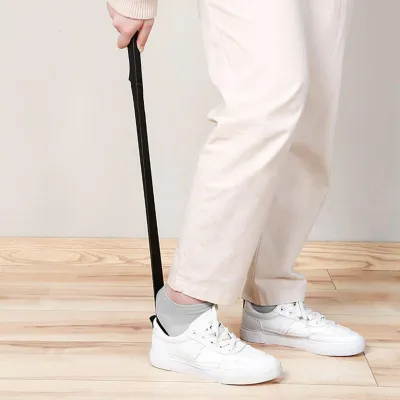Produktbild von Schuhanzieher aus magnetischem Nylon mit extra langem Griff für ältere, behinderte schwangere Frauen, Schwarz