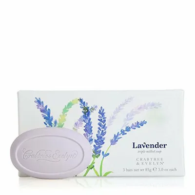 Imagen del producto de Set de tres jabones en barra hidratantes de lavanda, 85 g cada uno