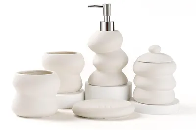 Productafbeelding van Set van vijf keramische badkameraccessoires in beige kleur