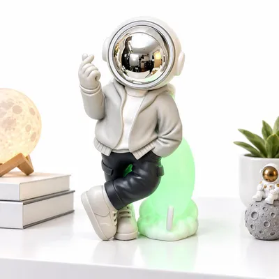 Produktbild von Bluetooth Lautsprecher Astronaut, Tischlautsprecher mit LED Ambientebeleuchtung, Bluetooth 5.3, FM Radio, USB und TF-Karte