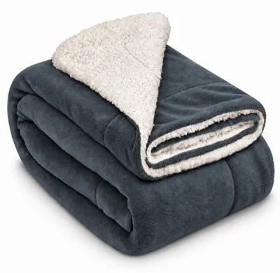 Produktbild von Beautissu Alina Sherpa Kuscheldecke, 150x200cm, Anthrazit/weiß, pflegeleicht