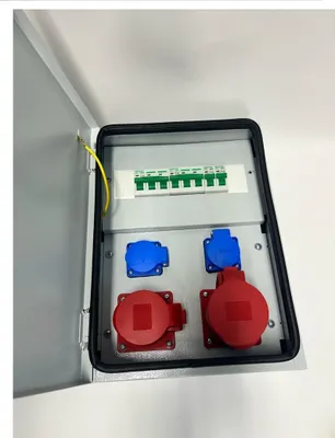 Obrázek produktu pro Kovová rozvodná skříň IP54, nástěnná rozvodná skříň CEE 32 A, 16 A, 2×230 V s jističem LS 94V-3