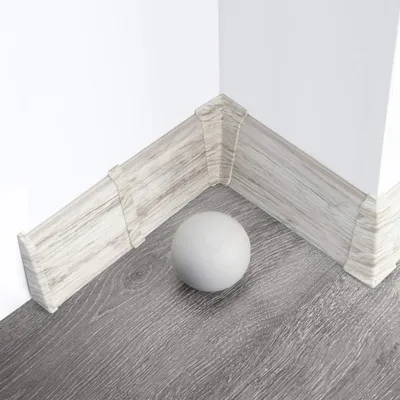 Produktbild von 2 Meter Sockelleiste 70mm PVC Fresco Laminatleisten Fussleisten aus Kunststoff PVC Laminat Dekore Fußleisten