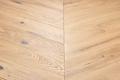 Obrázok produktu pre Holzfloors Chevron Vintage parketová doska - surové drevo 14 x 164 x 800 m˛