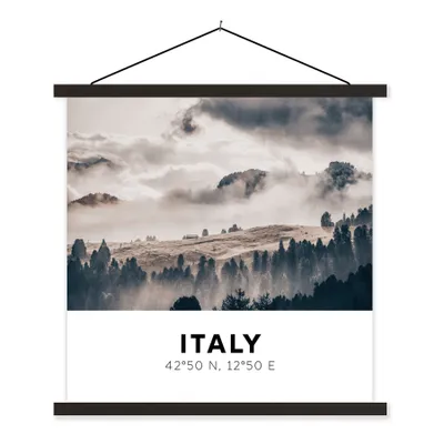 Produktbild von MuchoWow® Textilposter Italien - Nebel - Landschaft 120x120 cm mit schwarzem Rahmen - Aufhängungsset