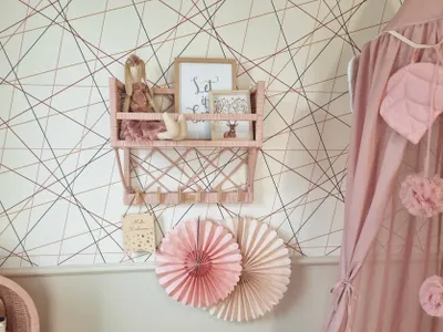Produktbild von WikliBOX – Wandschrank aus Korbgeflecht mit Kleiderbügeln, Hängeschrank in schmutzigem Rosa