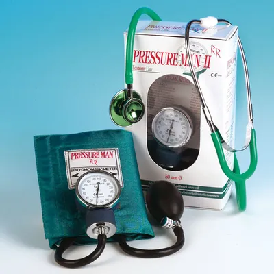 Produktbild von Pressure Man II Blutdruckmesser-Set mit grüner Klettmanschette & Stethoskop | Set (1 Stück)