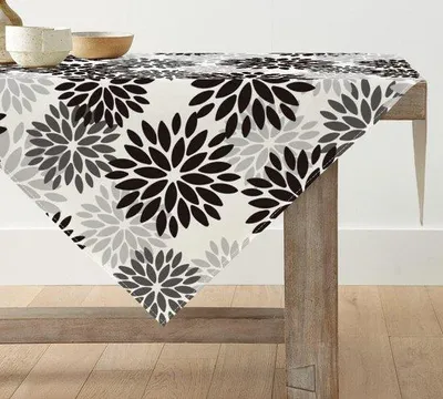 Obrázek produktu pro Ubrus s motivem černých dahlíí, 85 x 85 cm, podzimní dekorace
