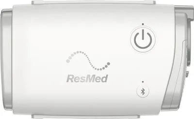Produktbild von Resmed AirMini AutoSet mobiles Therapiegerät mit Netzteil und Transportbeutel, AirMini APAP und CPAP Reisegerät (ohne Schlauch & ohne Maske) (#11175)