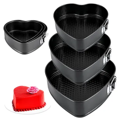 Produktbild von 3-teiliges Set herzförmiger Kuchenformen, antihaftbeschichtet, mit herausnehmbarem Boden, Größe 20/22/24 cm