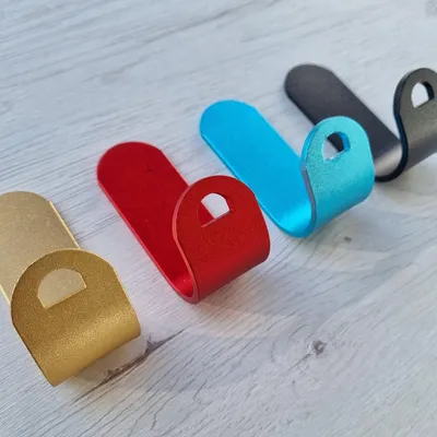 Imagen del producto de Juego de 4 ganchos autoadhesivos robustos para el baño, en varios colores