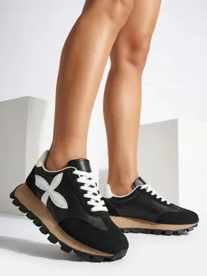 Produktbild von Sportliche Damen-Sneakers mit dicker Sohle Hestia, Größe 40
