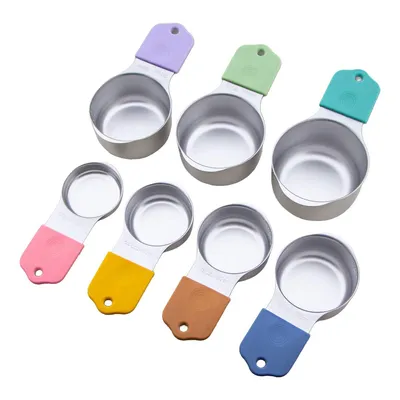 Produktbild von Magnetische Messbecher Set mit 7 robusten Messbechern aus Edelstahl für trockene und flüssige Zutaten