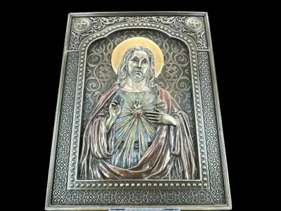 Imagen del producto de Icono del Sagrado Corazón de Jesús: Relieve en bronce, pintado a mano, 14,5 cm × 1 cm × 18,5 cm, modelo WU77831A4