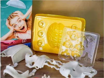 Produktbild von CLEMENTONI | Spielzeug - Verrückte Anatomie - 50697 - bunt - Lernspiel für die ganze Familie - Spaß und Wissen