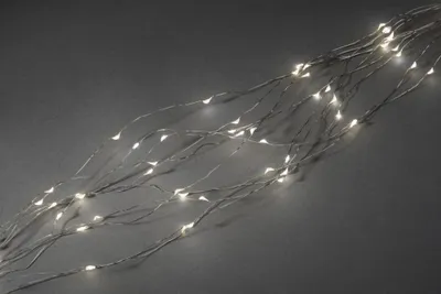 Produktbild von Konstsmide - LED Tropfenlametta 24 Stränge à 20 Dioden , 480 warm weiße Dioden, 12V Innentrafo, silberfarbener Draht; 6382-190